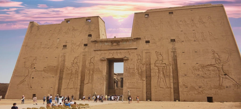 Edfu Temple 